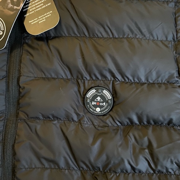 Men’s Heated Vest W/ Retractable Heating Hood - Picture 2 of 5